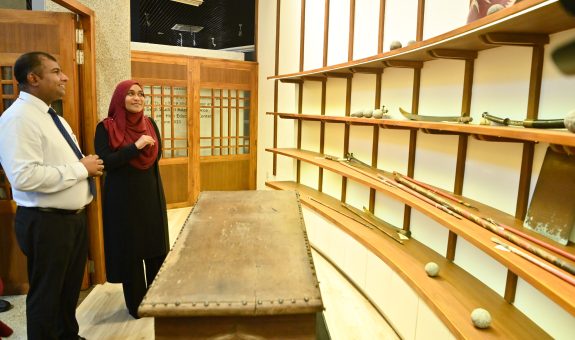 ދޮންބަންޑާރައިންގެ ހަނދާނީ މަޢުރަޒު - ފޮޓޯ: ރައީސް އޮފީސް