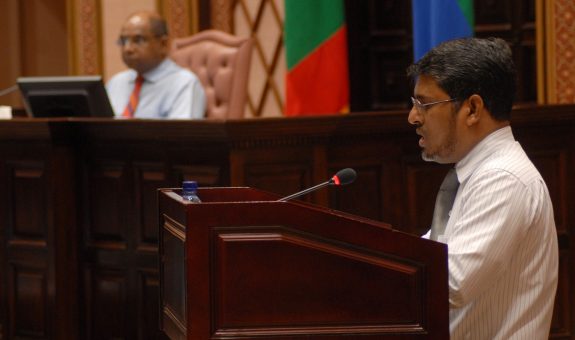 ޑޮކްޓަރ އަފްރާޝީމް ޢަލީ