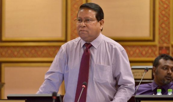 ފޮޓޯ: މަޖިލިސް