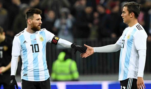 މެސީ އަދި ޑިބާލާ - ފޮޓޯ: އެކްސްޓްރާ