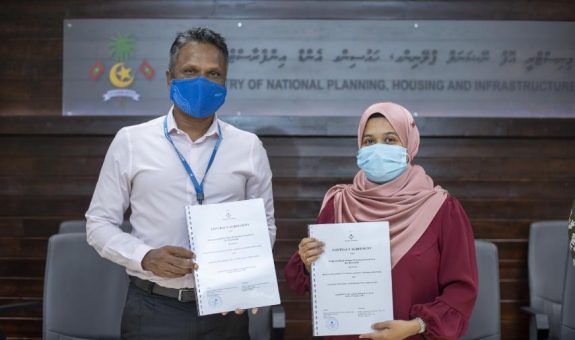 ފޮޓޯ: އެމްޓީސީސީ